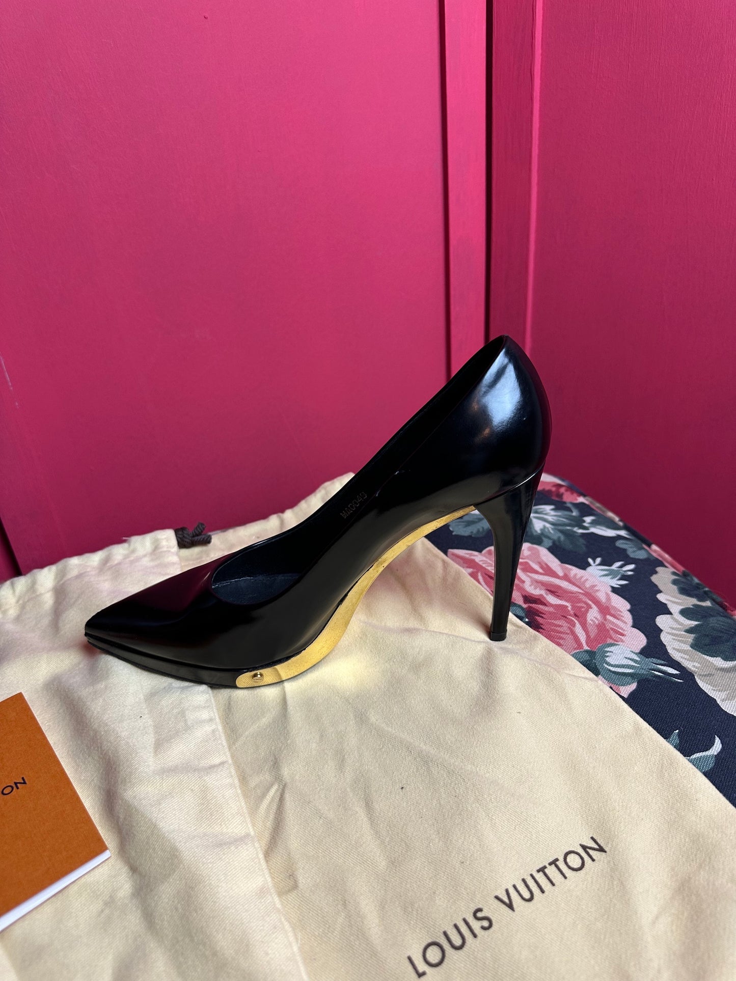Pumps Louis Vuitton zwart&goud - Maat 38