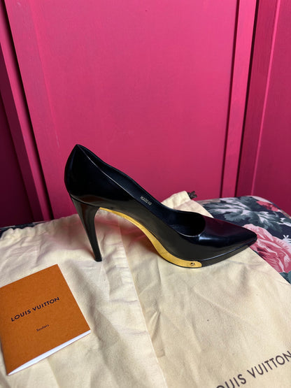 Pumps Louis Vuitton zwart&goud - Maat 38