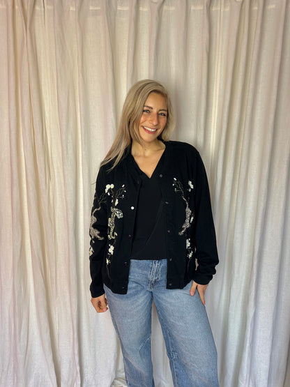 Jas Eksept bomber borduursels zwart,zachtgeel maat XL