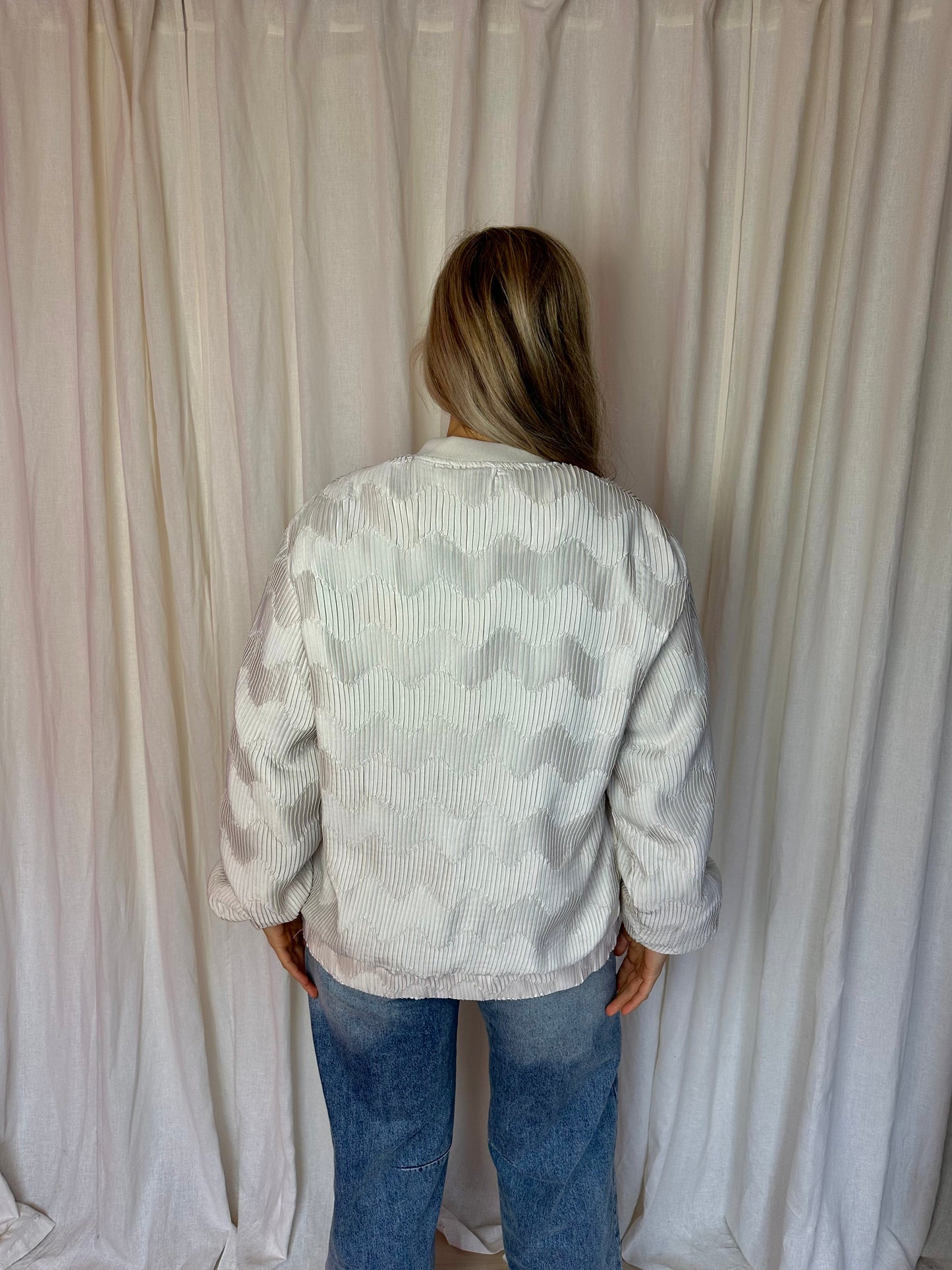 Jas Shoeby bomber Satin pleated beige maat M/L