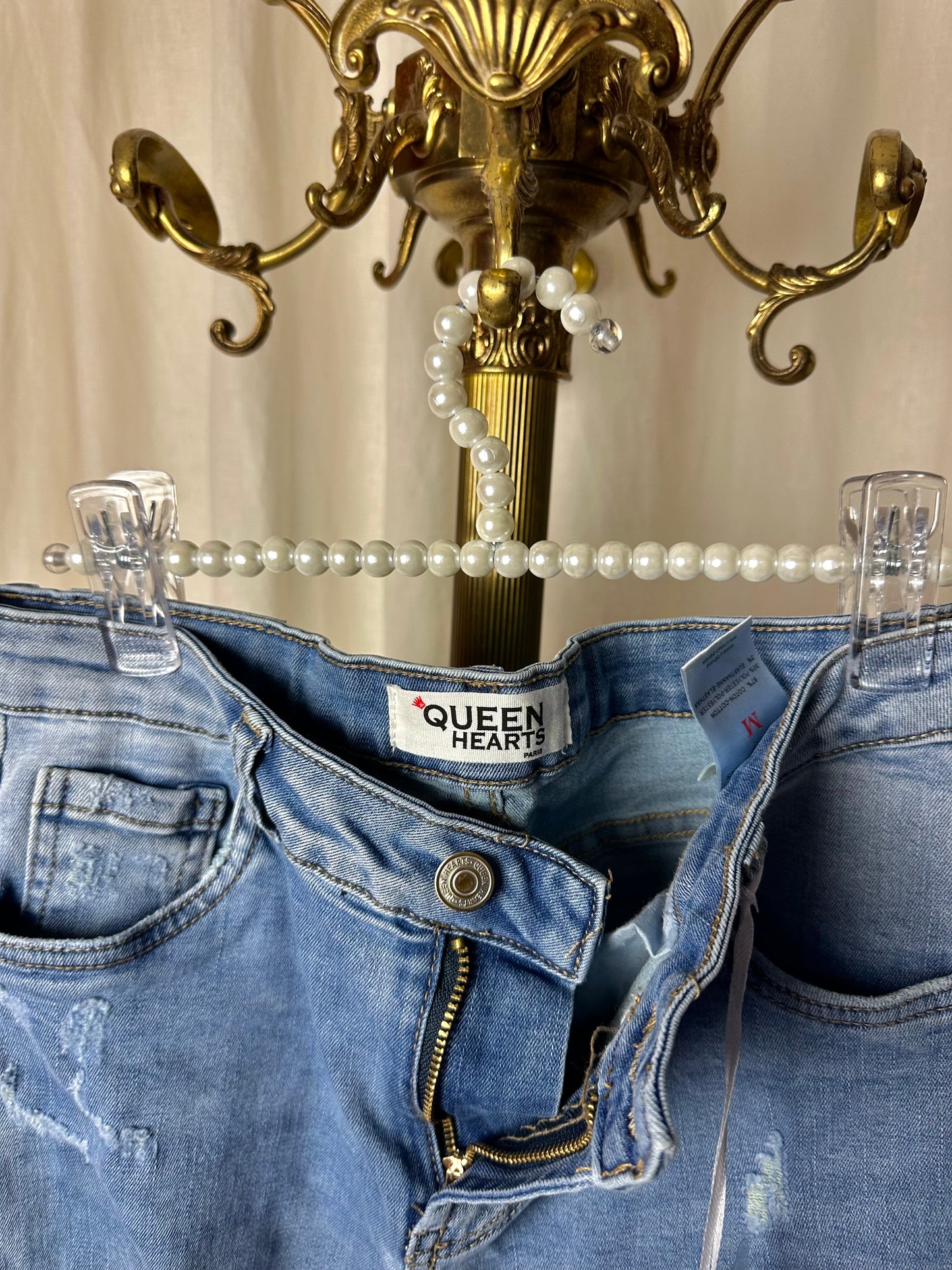 Jeans Queen Hearts damaged lichtblauw maat M