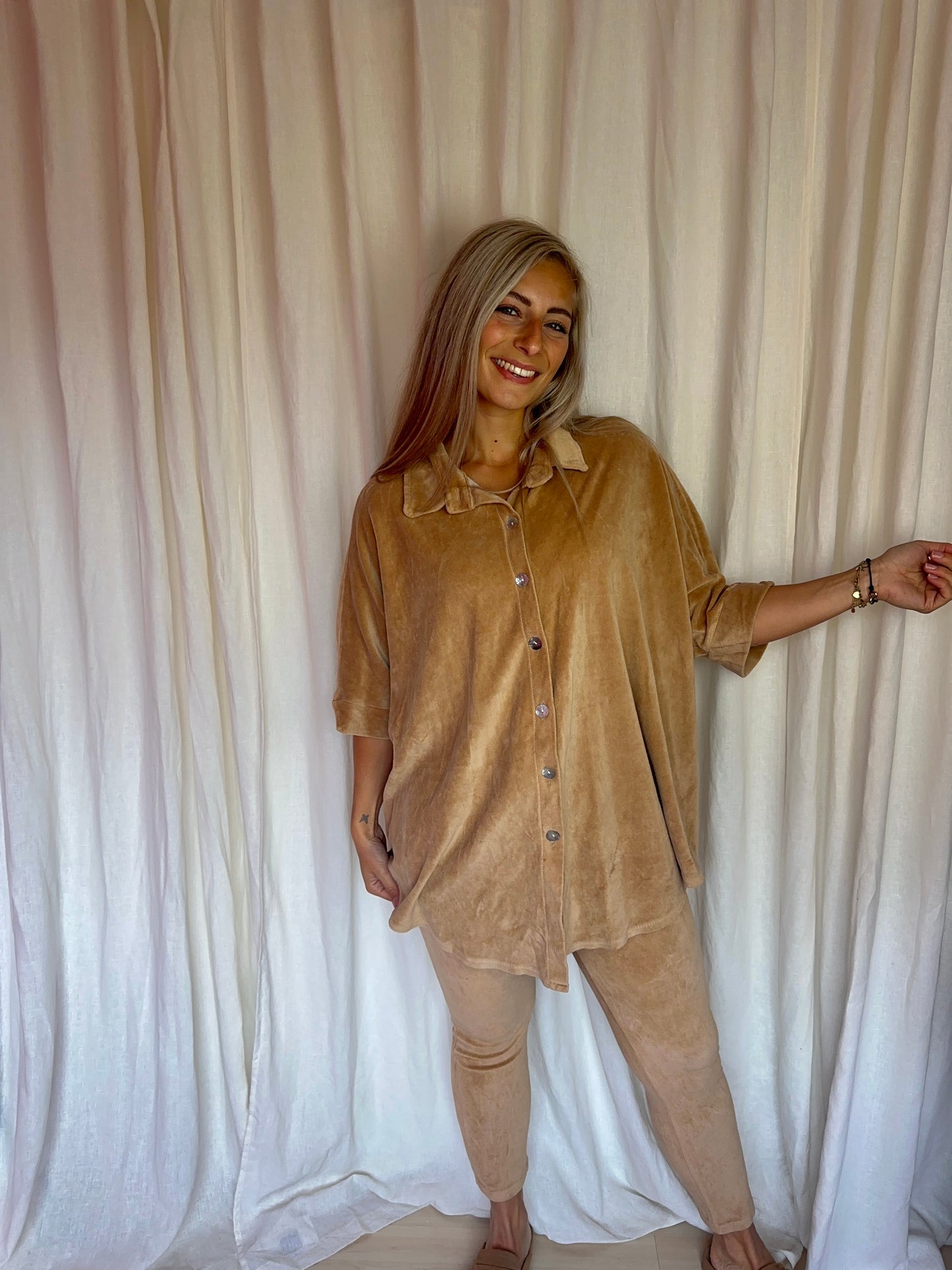 Joggingsset (Broek+Blouse) fluweellook camel onesize