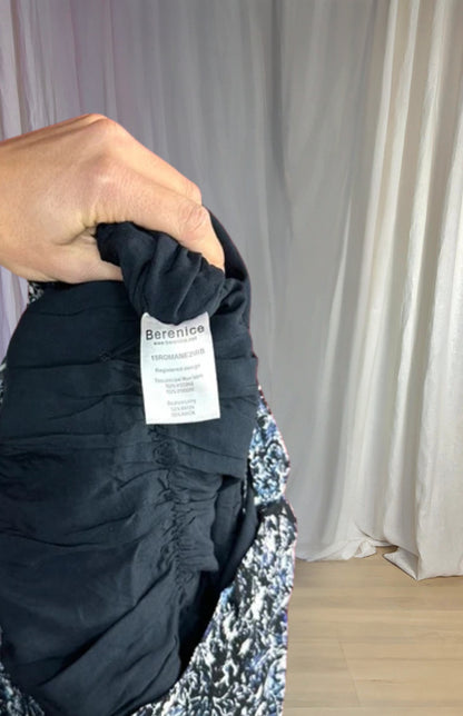 Jurk Berenice print zwart lichtblauw maat L