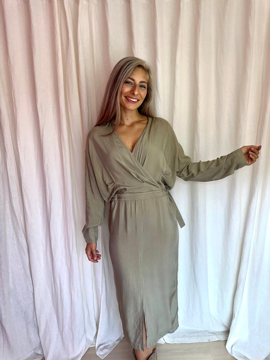 Jurk Humanoid khaki maat S