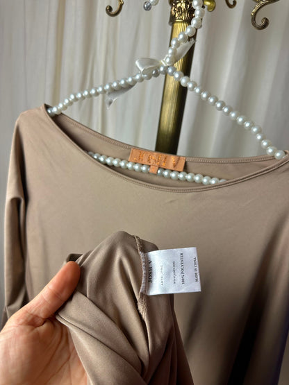 Jurk Josh V one shoulder glanzend beige maat S