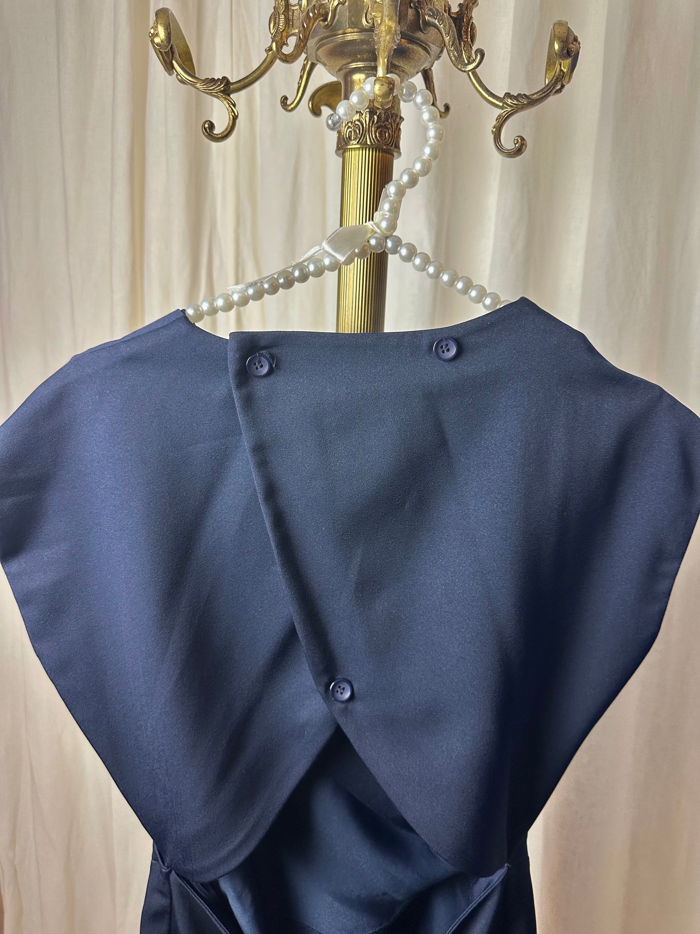 Jurk Nikkie open rug donkerblauw maat 36