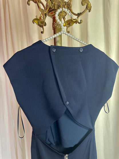 Jurk Nikkie open rug donkerblauw maat 36