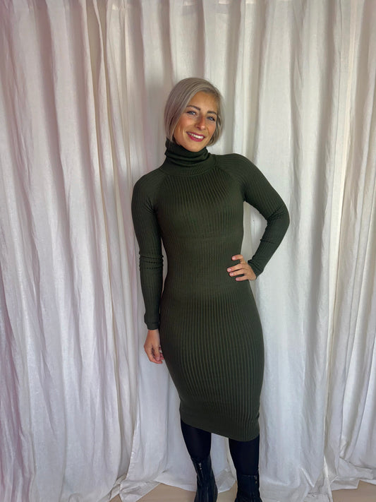 Jurk Studio21 gebreid kol groen onesize
