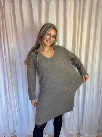 Jurk gebreid SET taupe - Maat L