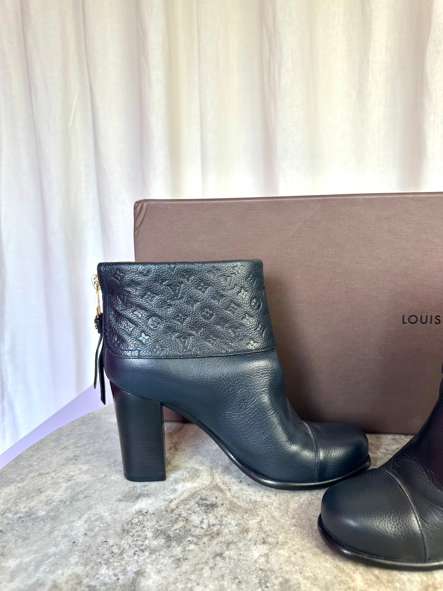 Laarsjes Louis Vuitton donkerblauw - Maat 36