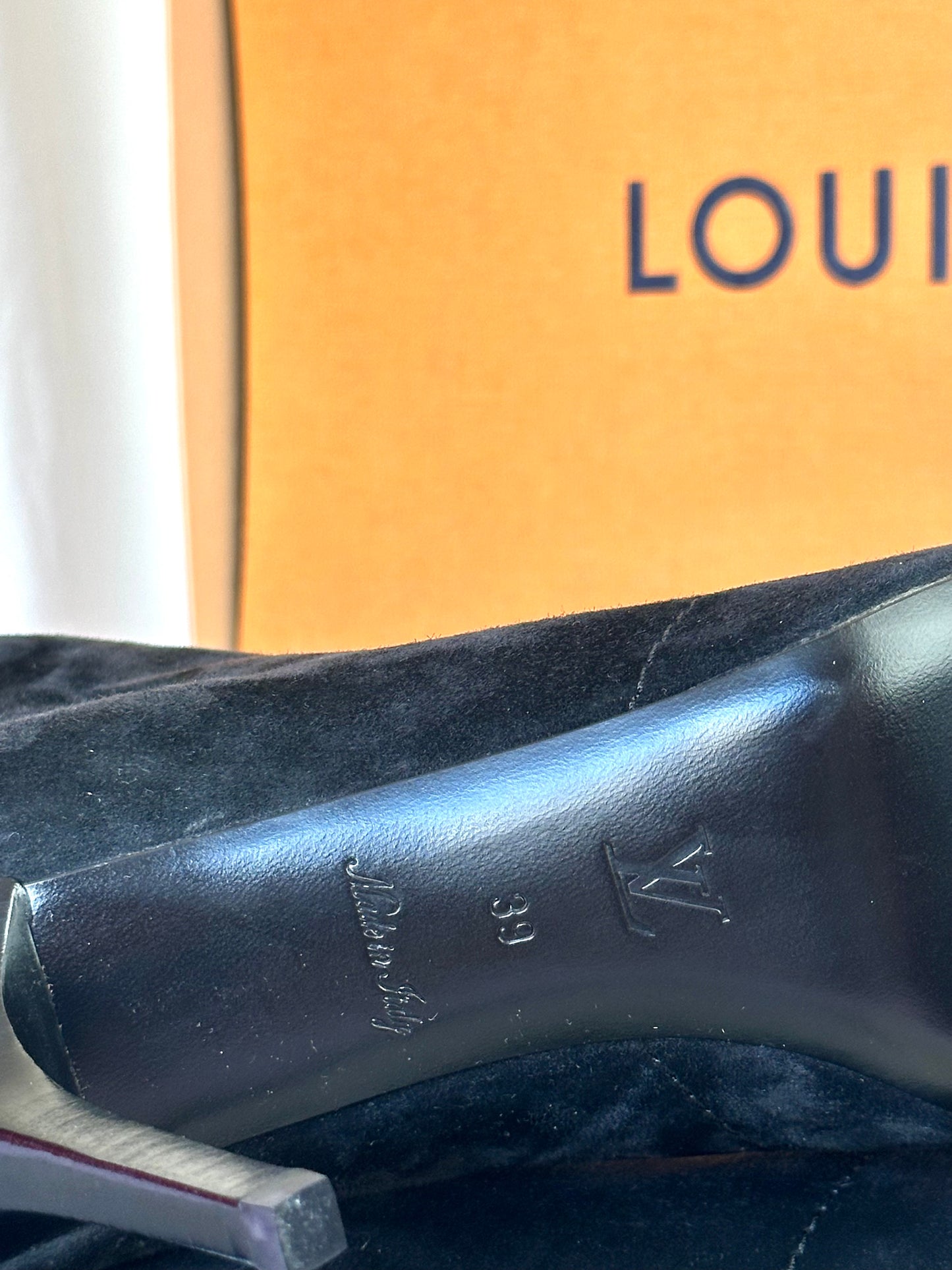 Laarzen Louis Vuitton suede zwart/ panterprint - Maat 39