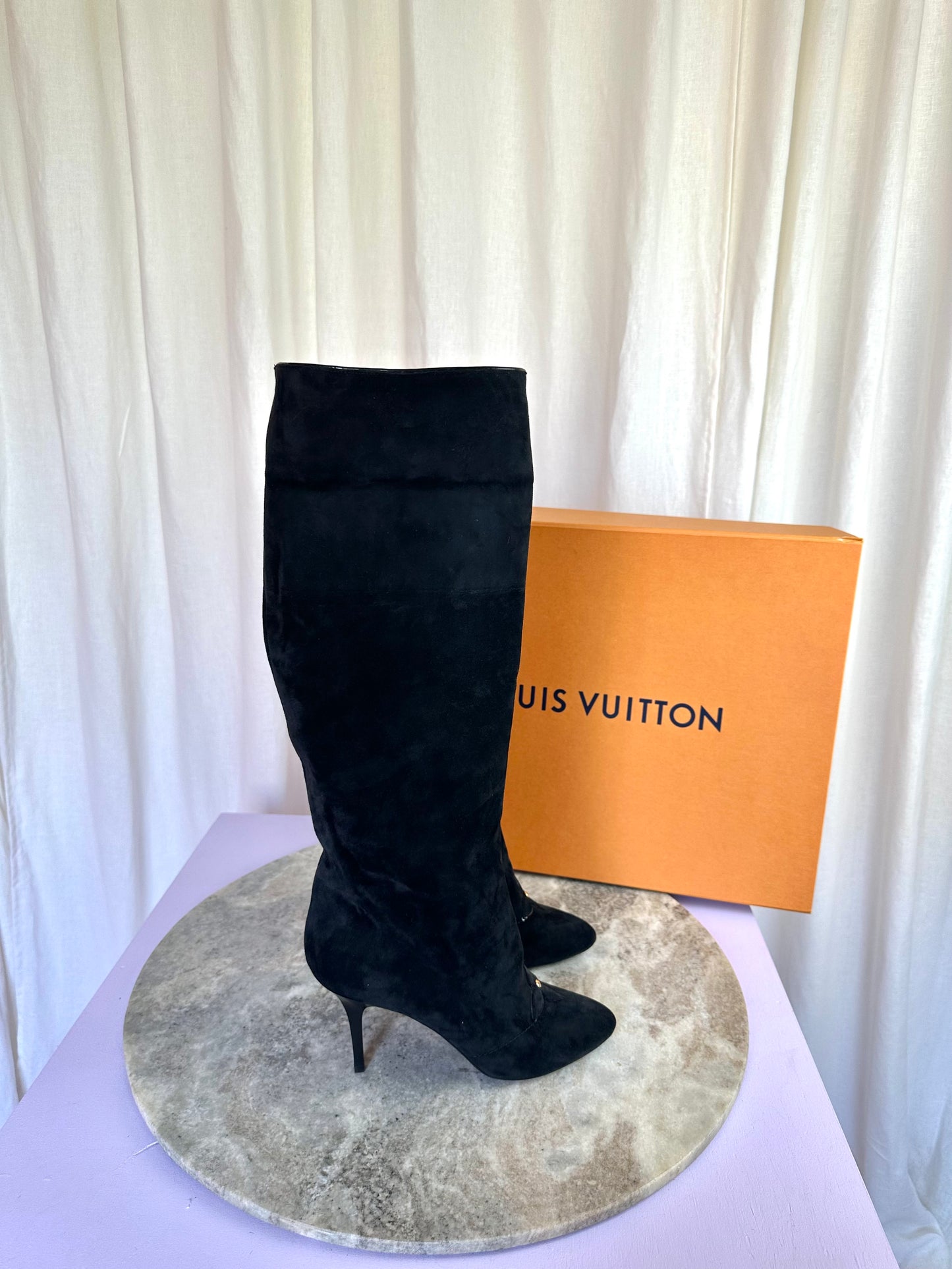 Laarzen Louis Vuitton suede zwart/ panterprint - Maat 39