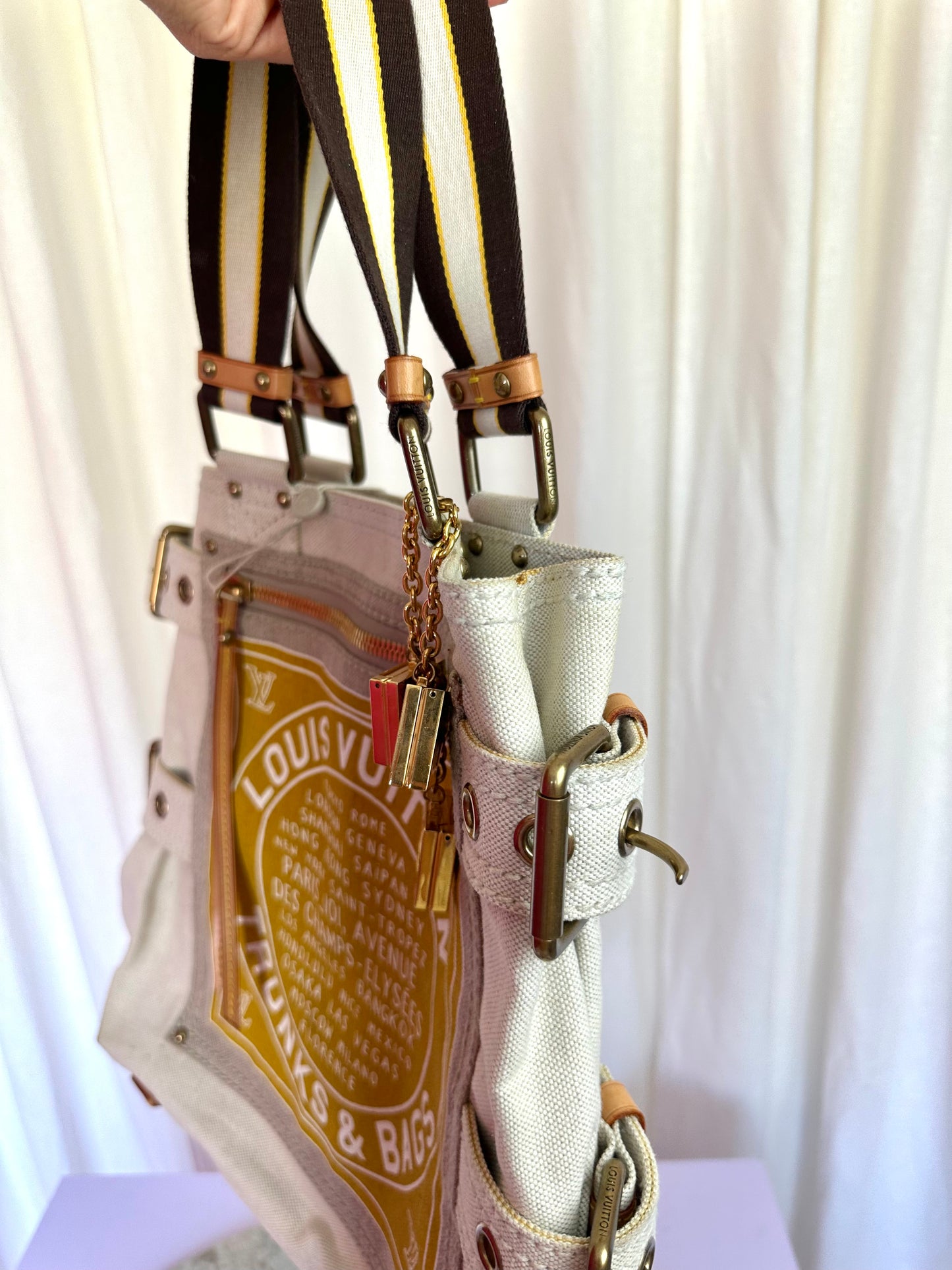 Louis Vuitton Globe shopper bag tote beige