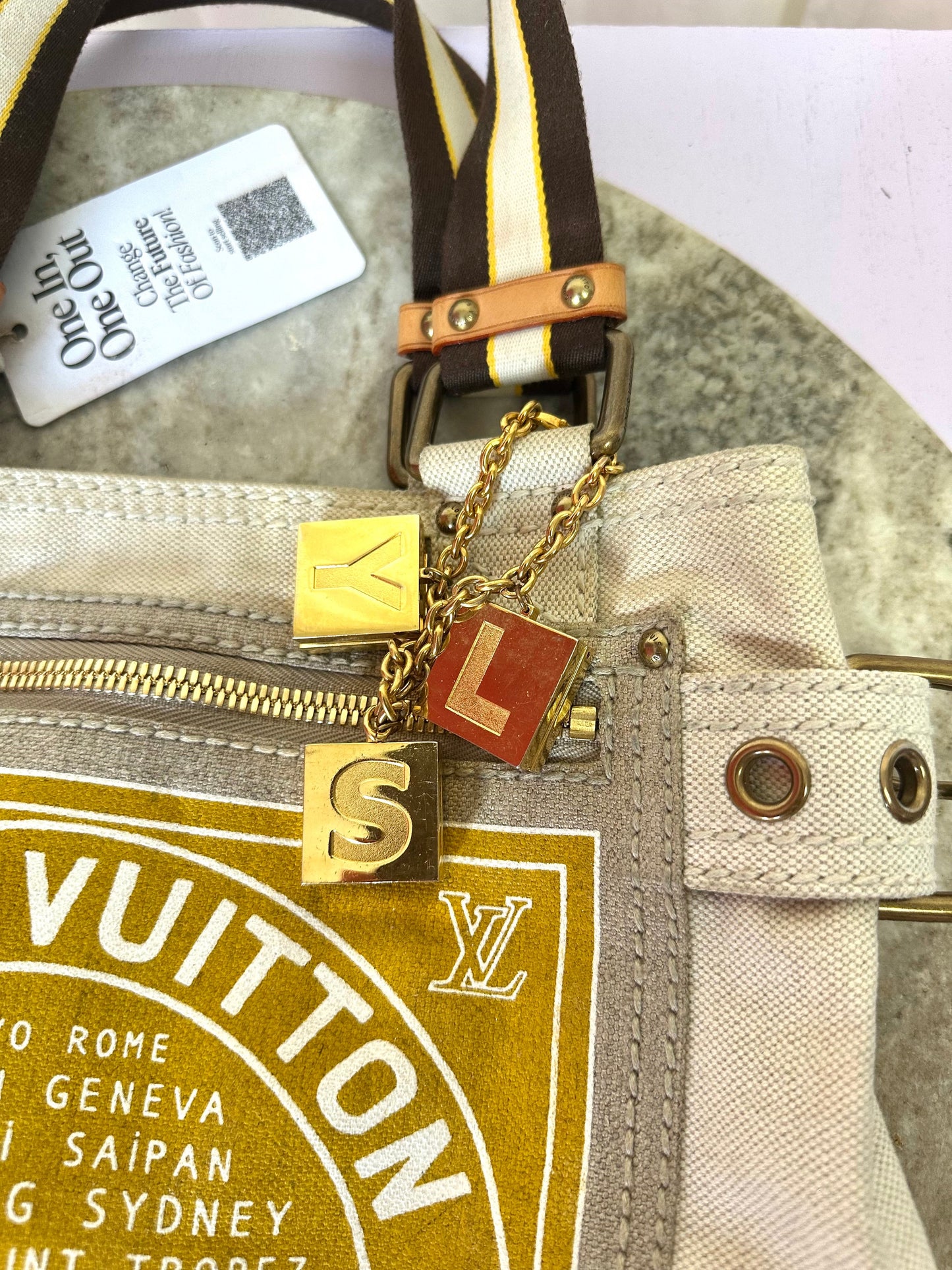 Louis Vuitton Globe shopper bag tote beige