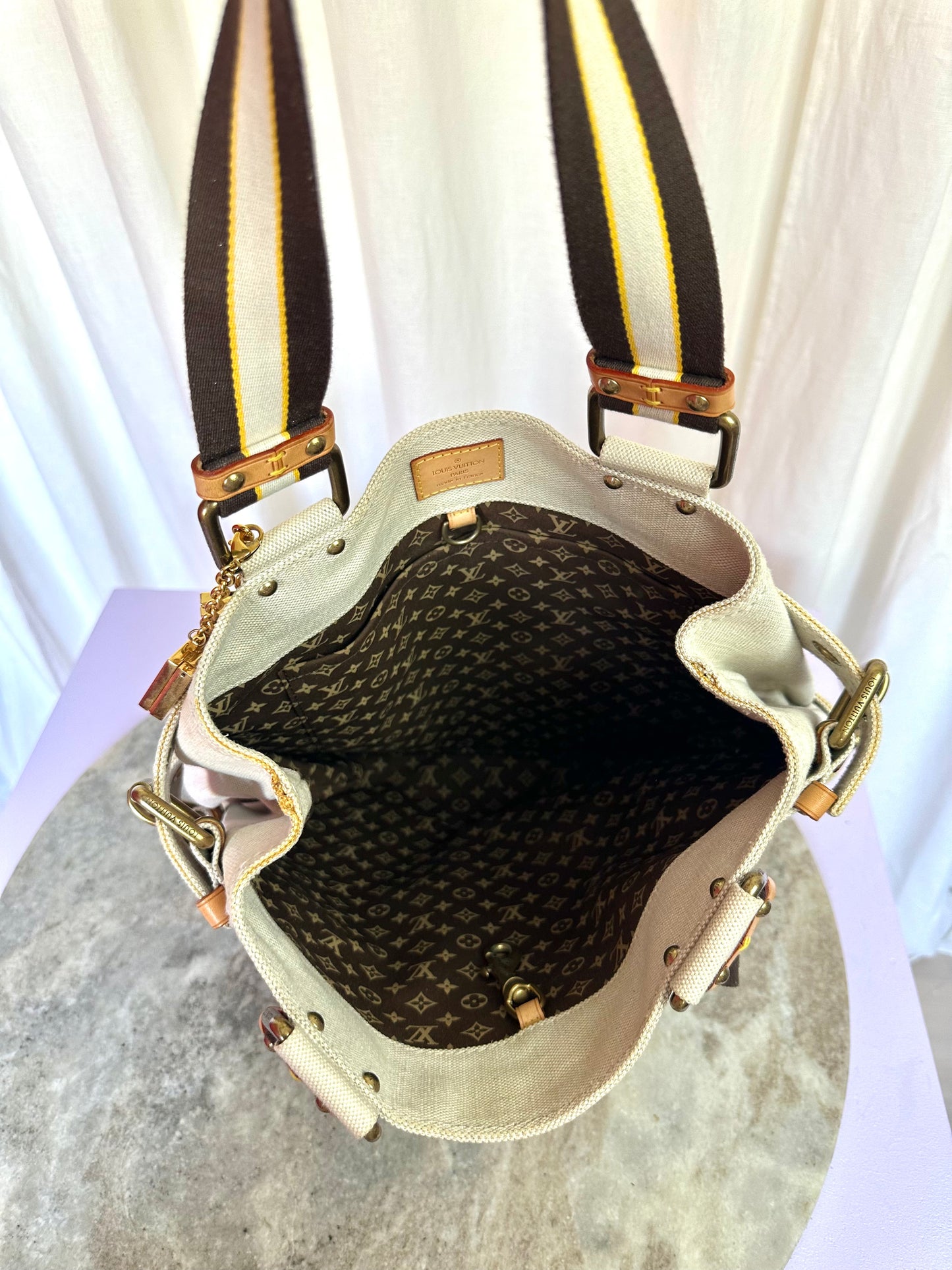 Louis Vuitton Globe shopper bag tote beige