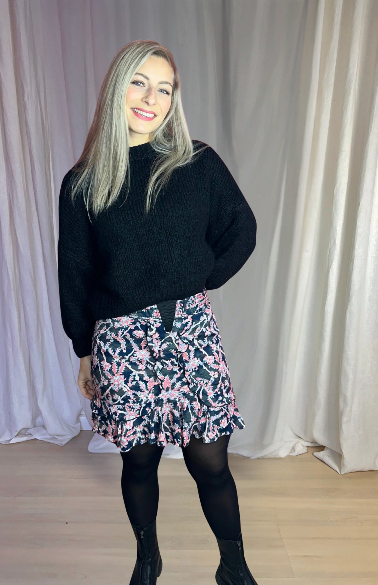 Rok Berenice print zwart, rood maat M