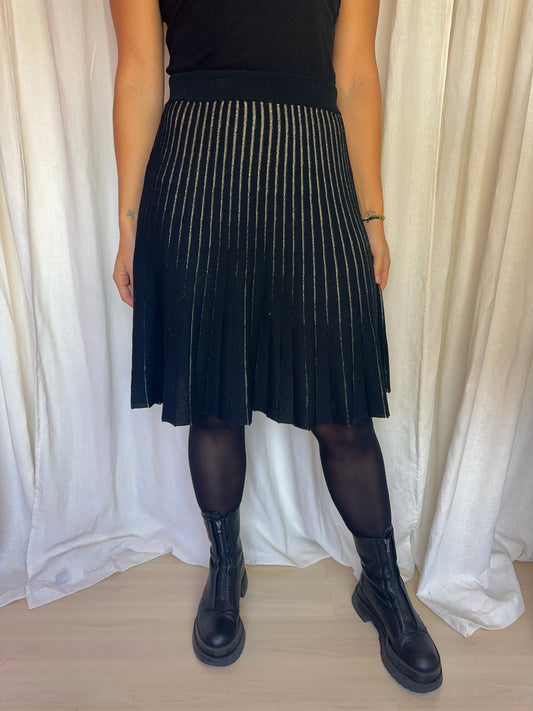 Rok Elli white midi plissé zwart,goud maat S/M