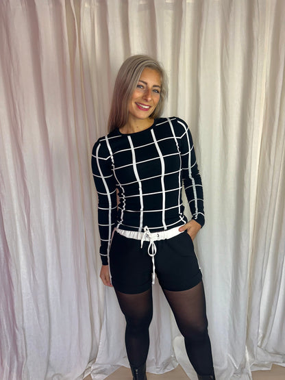 Set 2-delig Nikkie (jas + short) zwart, wit maat 38 (M)