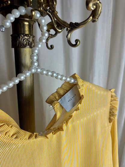 Set (Blouse Carin+Rok Tyrah) Neo Noir ruffles streep okergeel,wit maat S
