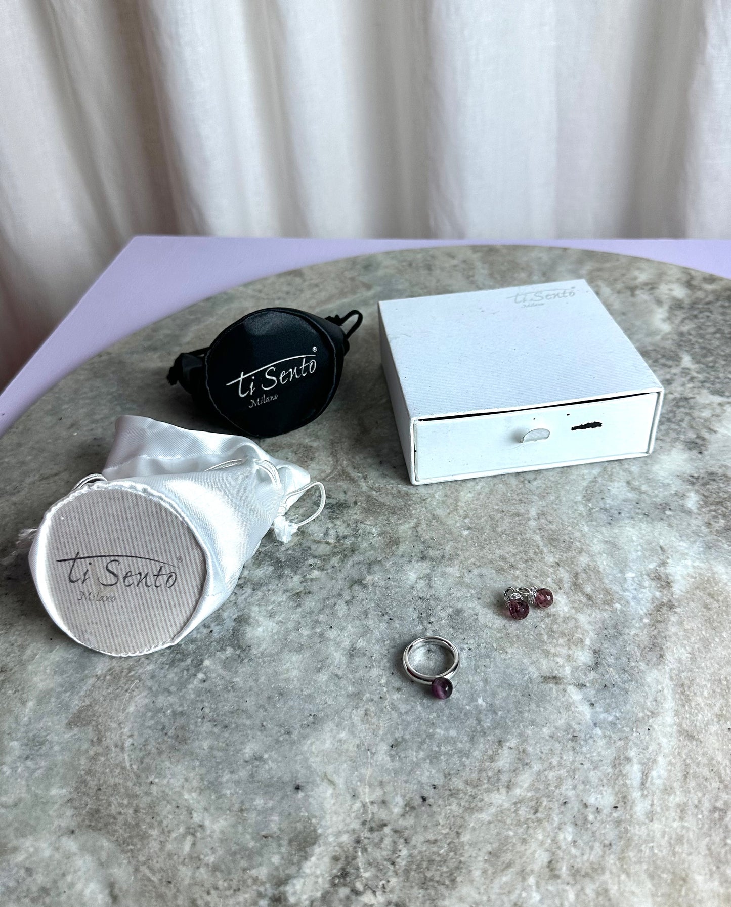 Set (ring & oorbellen bedels) Ti Sento Milano zilver/paars