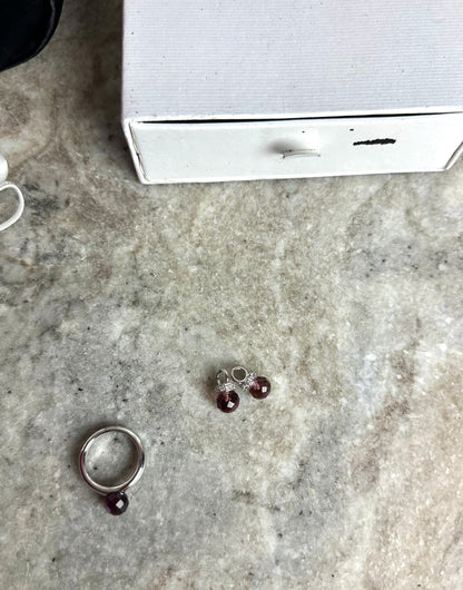 Set (ring & oorbellen bedels) Ti Sento Milano zilver/paars