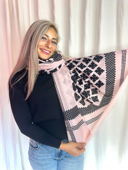 Sjaal By Malene Birger Ottinea lichtroze,zwart