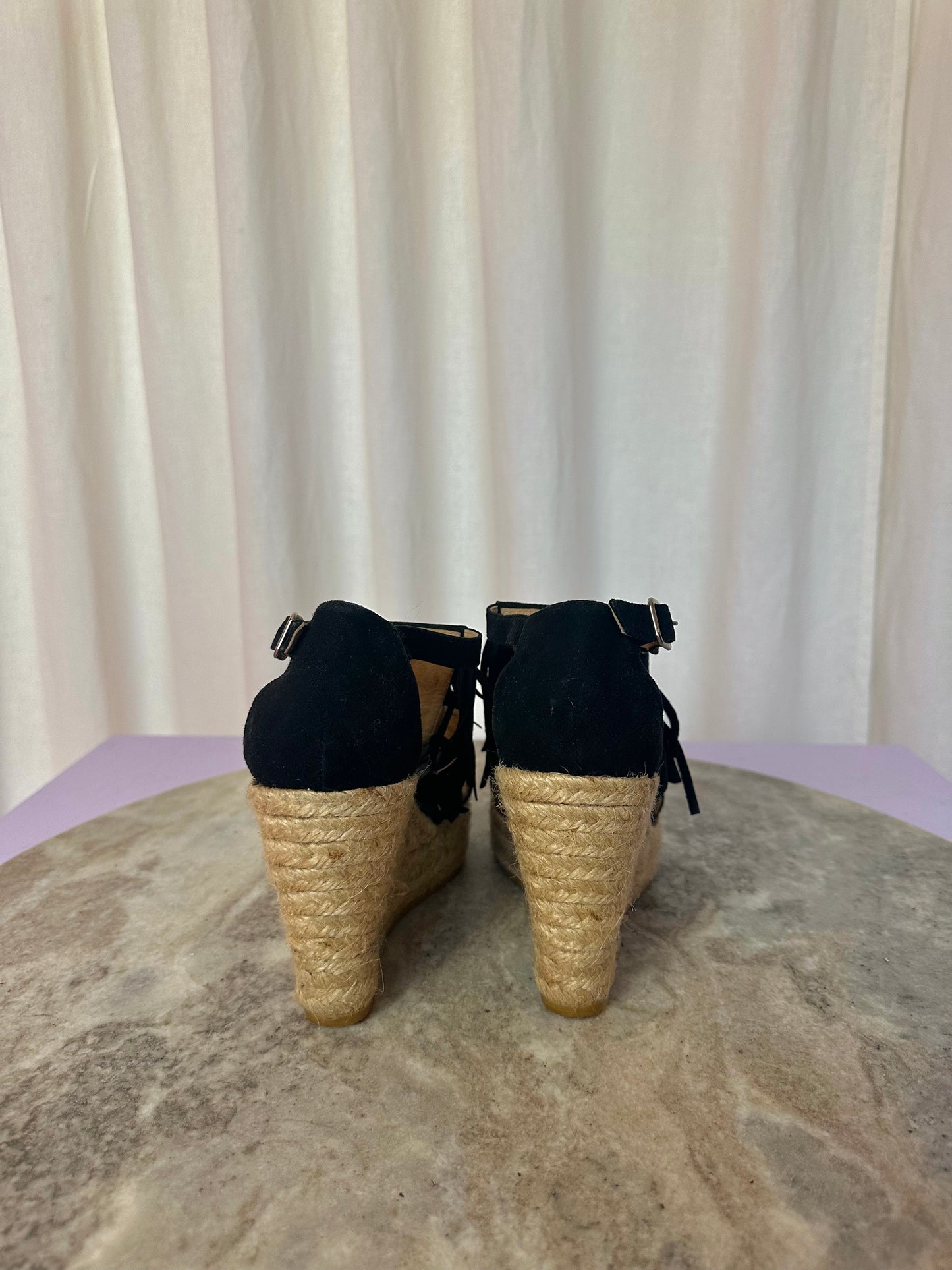 Sleehakken Kanna franjes zwart suede maat 37