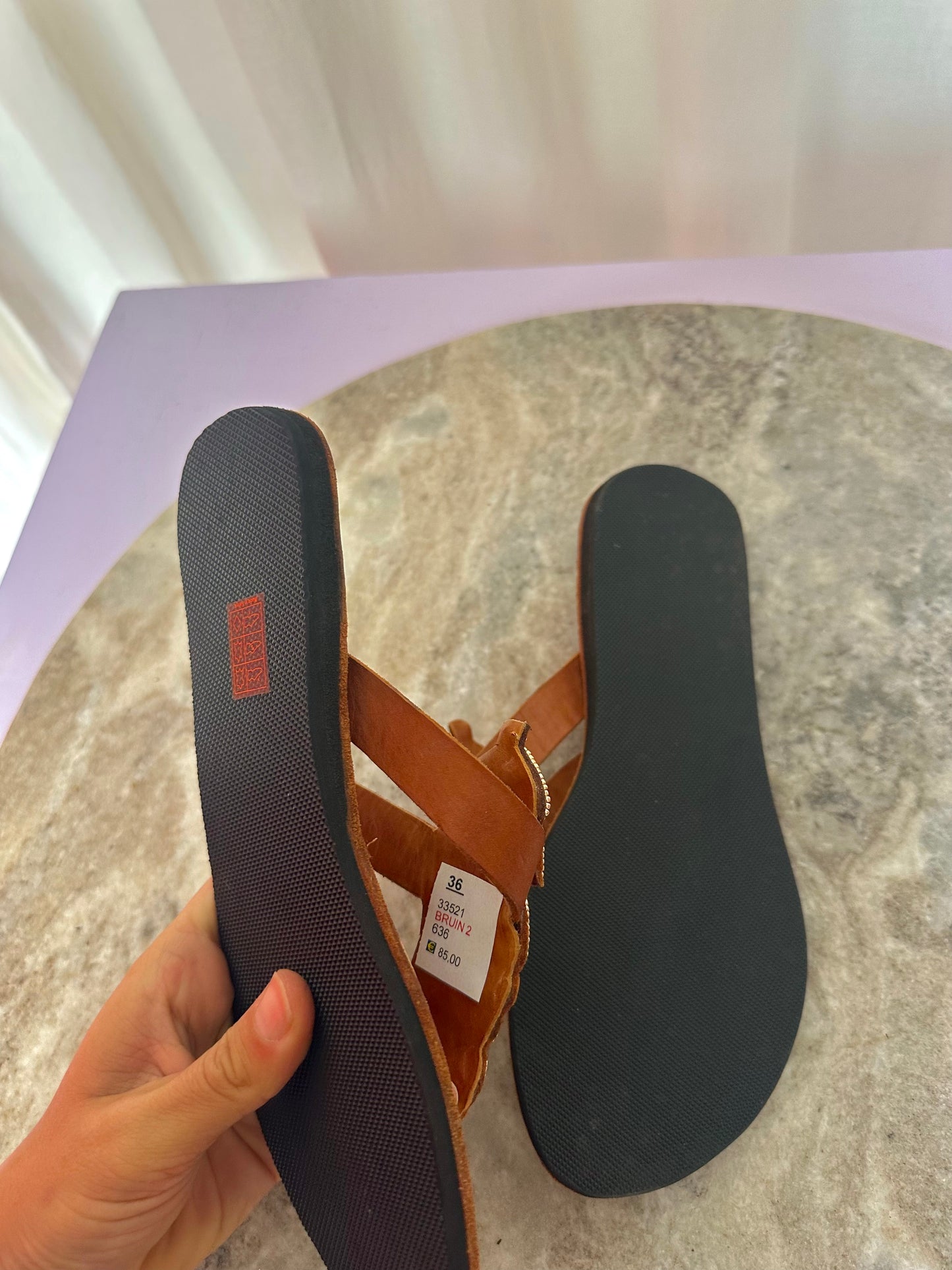 Slippers LaidbackLondon veer leer camel kralen maat 36