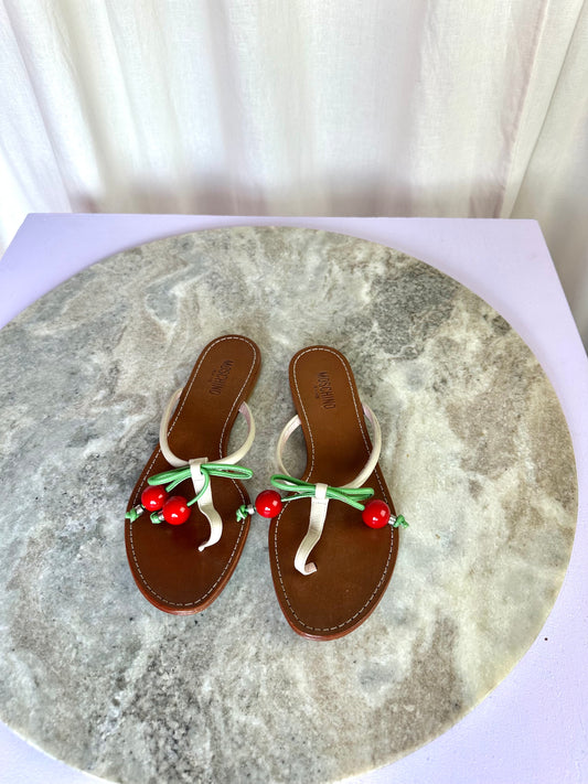 Slippers Moschino kersen maat 37
