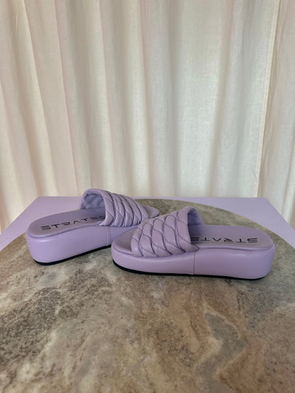 Slippers Strategia lila maat 36