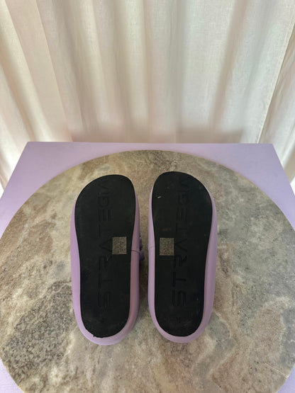 Slippers Strategia lila maat 36