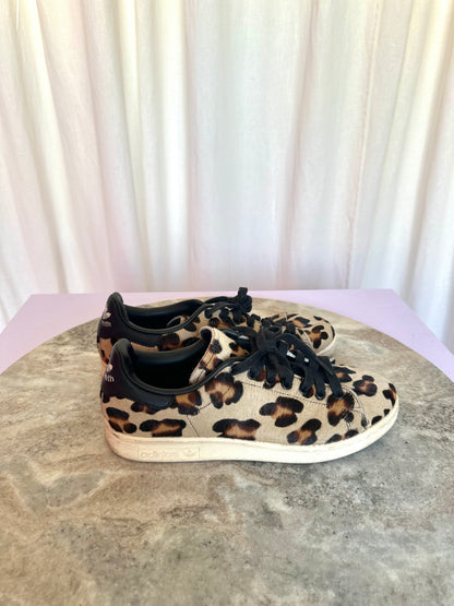 Sneakers Adidas panterprint maat 40