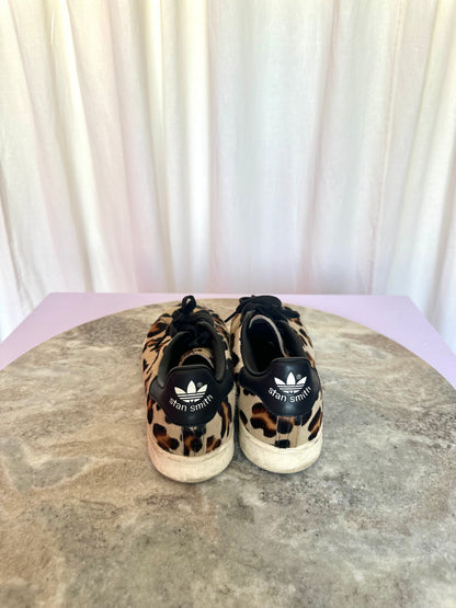 Sneakers Adidas panterprint maat 40
