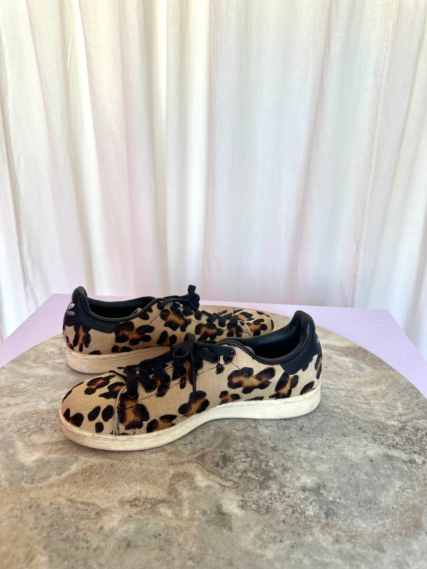 Sneakers Adidas panterprint maat 40