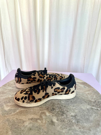 Sneakers Adidas panterprint maat 40