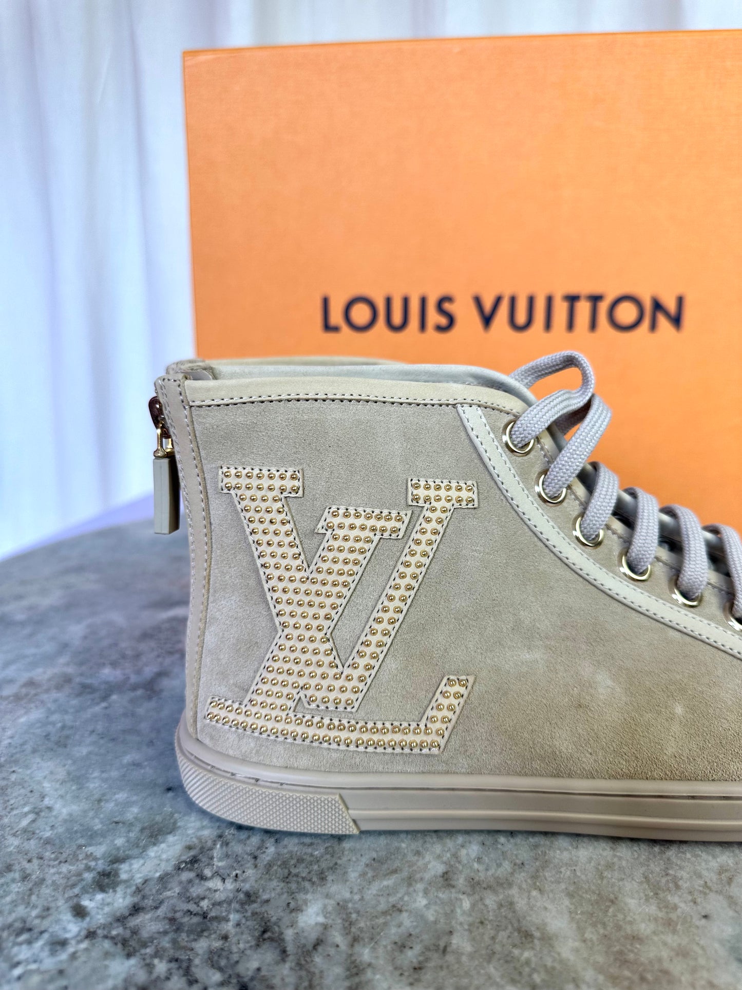 Sneakers Louis Vuitton beige, goud - Maat 36