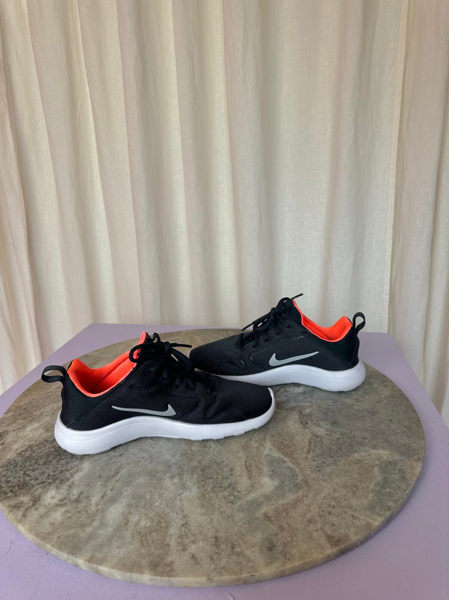 Sneakers NIKE zwart,wit maat 36,5