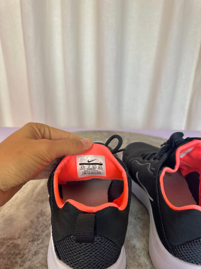 Sneakers NIKE zwart,wit maat 36,5