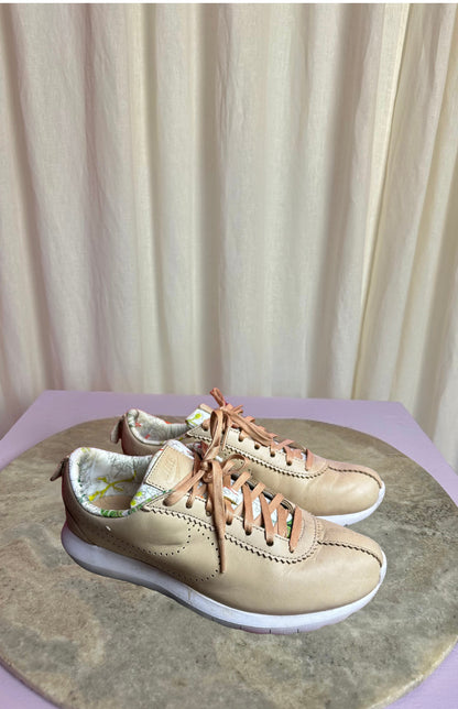 Sneakers Nike Roshe beige maat 36.5