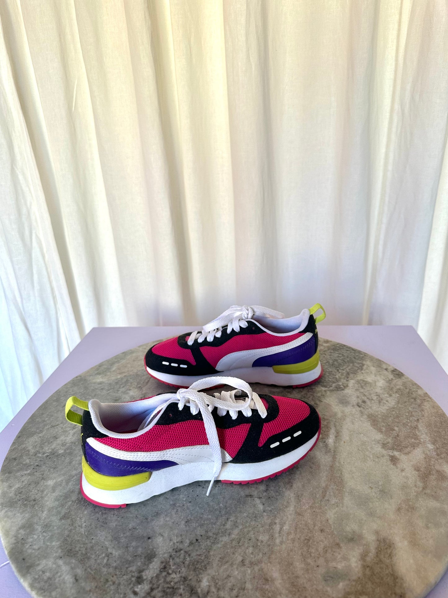 Sneakers Puma roze,paars,lime maat 36
