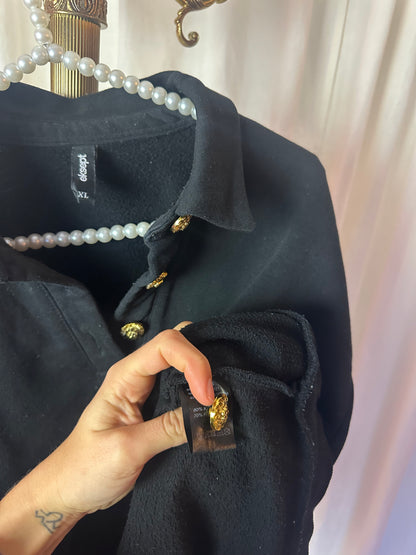 Sweater Eksept zwart,gouden knopen maat XL
