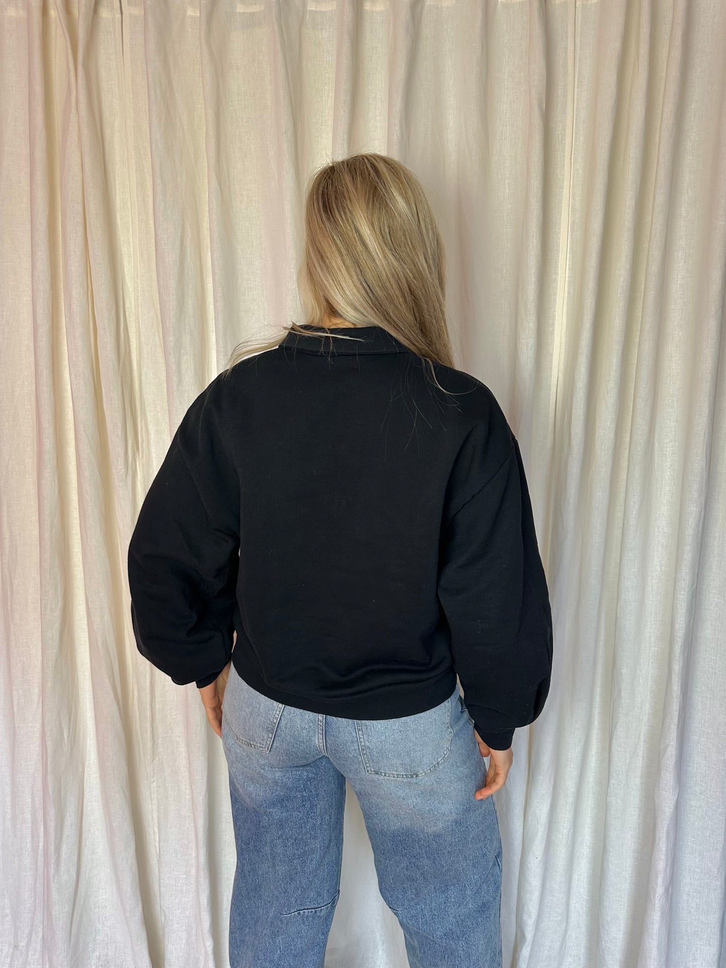 Sweater Eksept zwart,gouden knopen maat XL