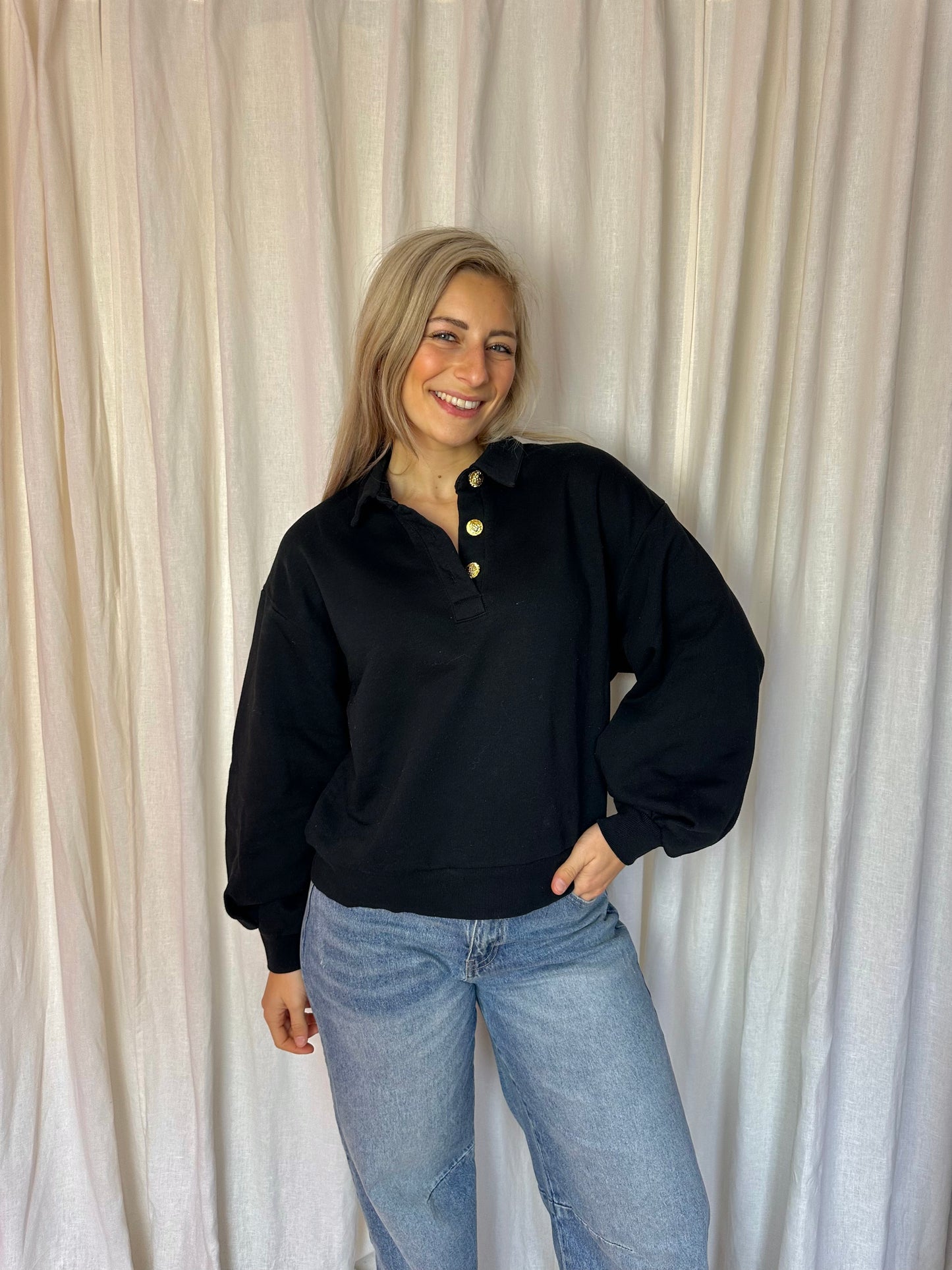 Sweater Eksept zwart,gouden knopen maat XL