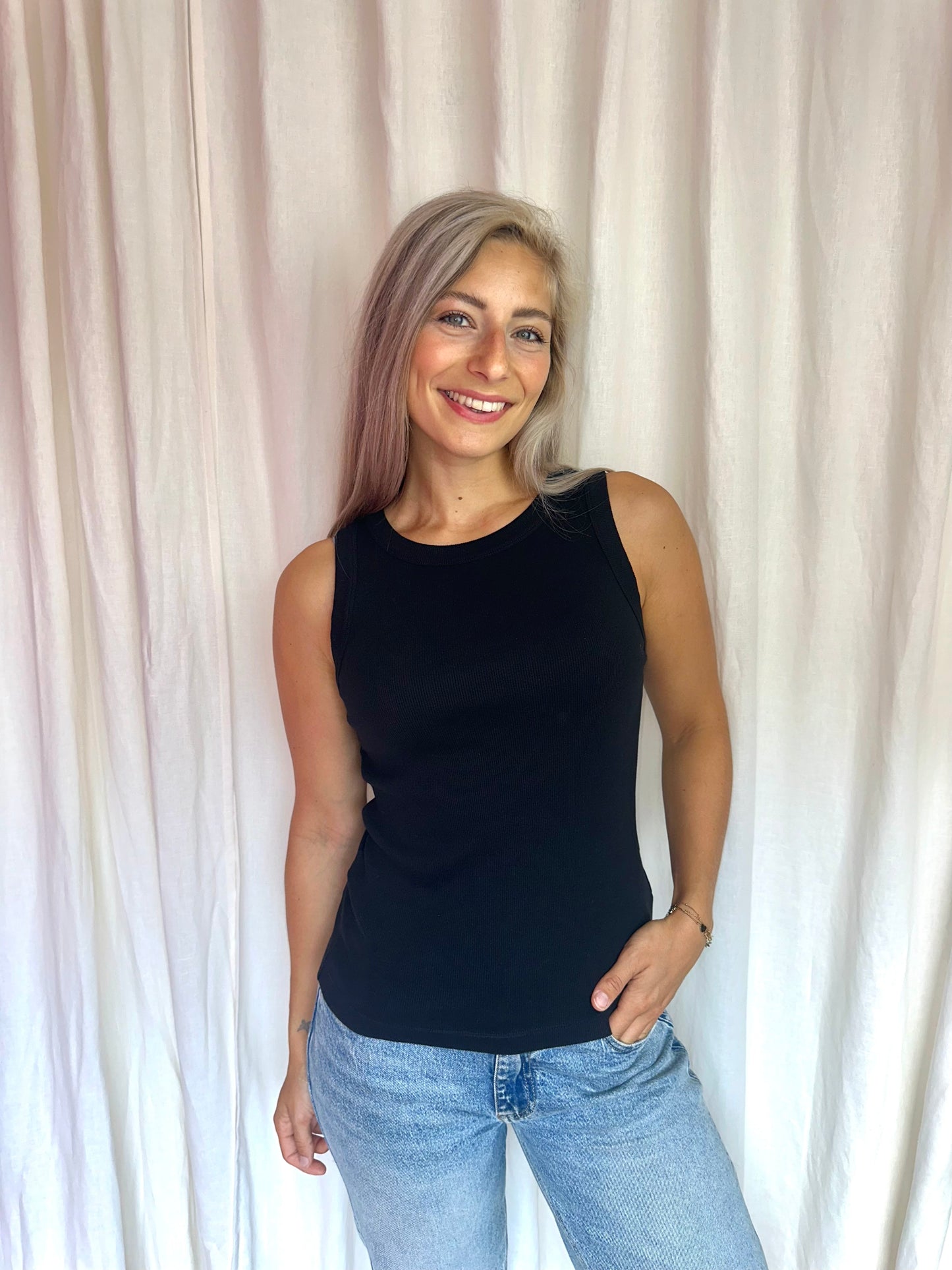Tanktop Drykorn zwart maat M