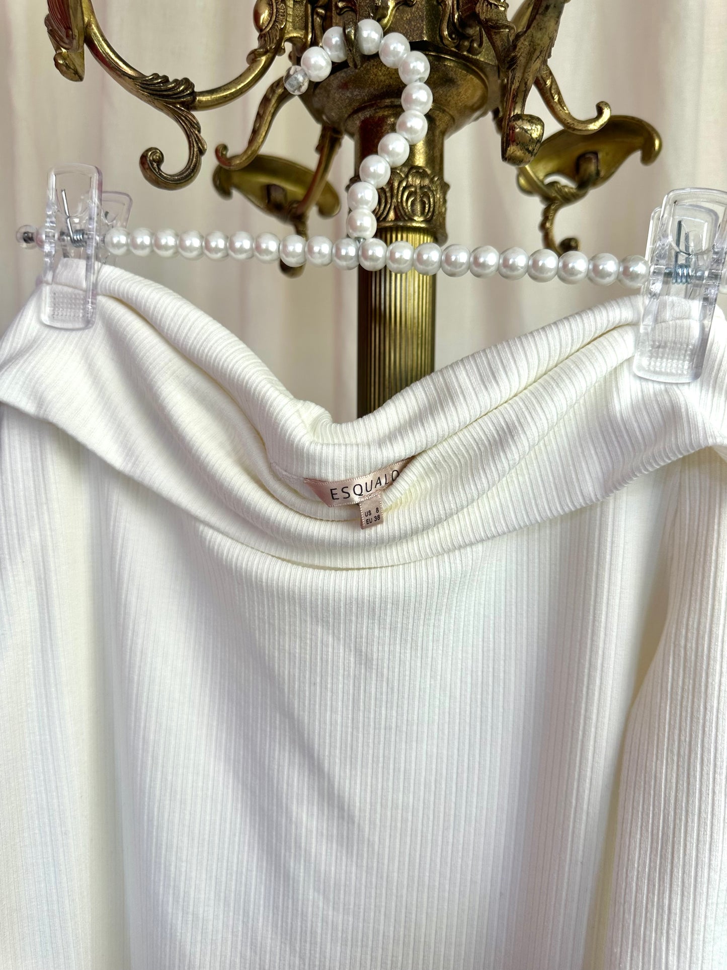 Top Esqualo off shoulder creme maat 38