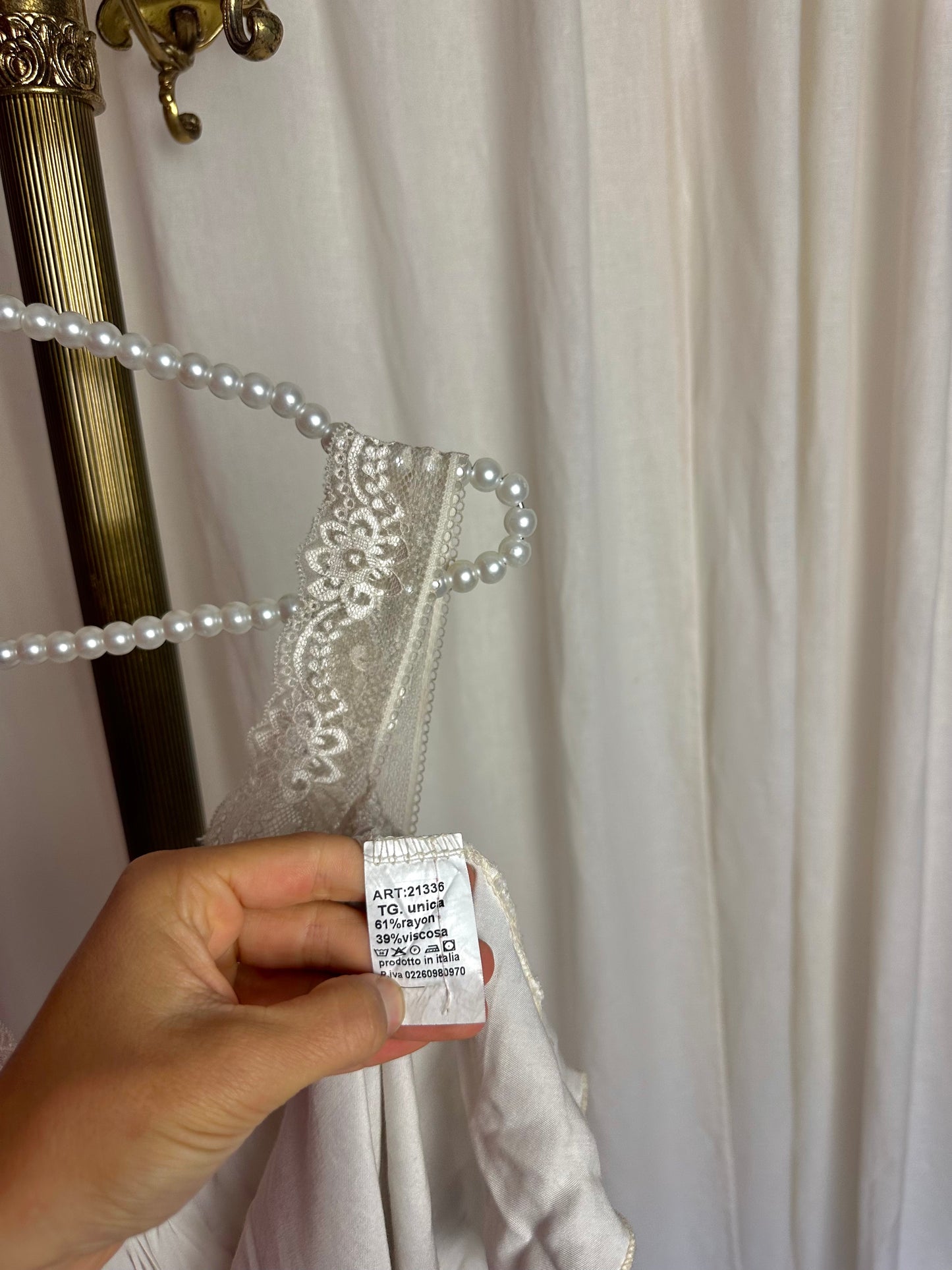 Top Izzy kant beige onesize