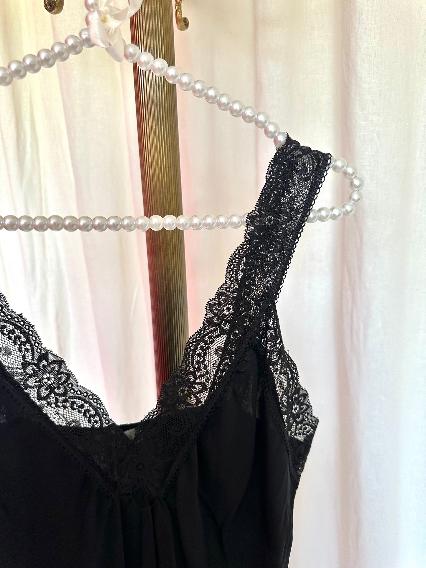 Top Nayyar kant zwart onesize