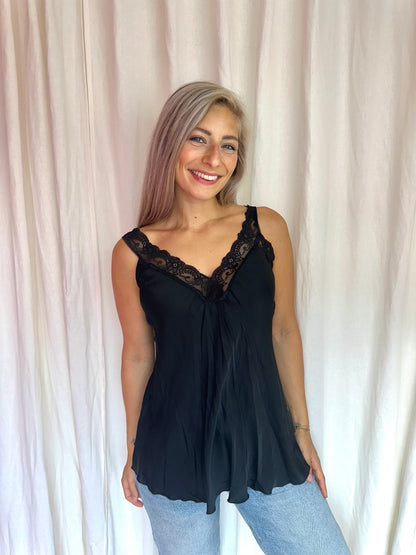Top Nayyar kant zwart onesize