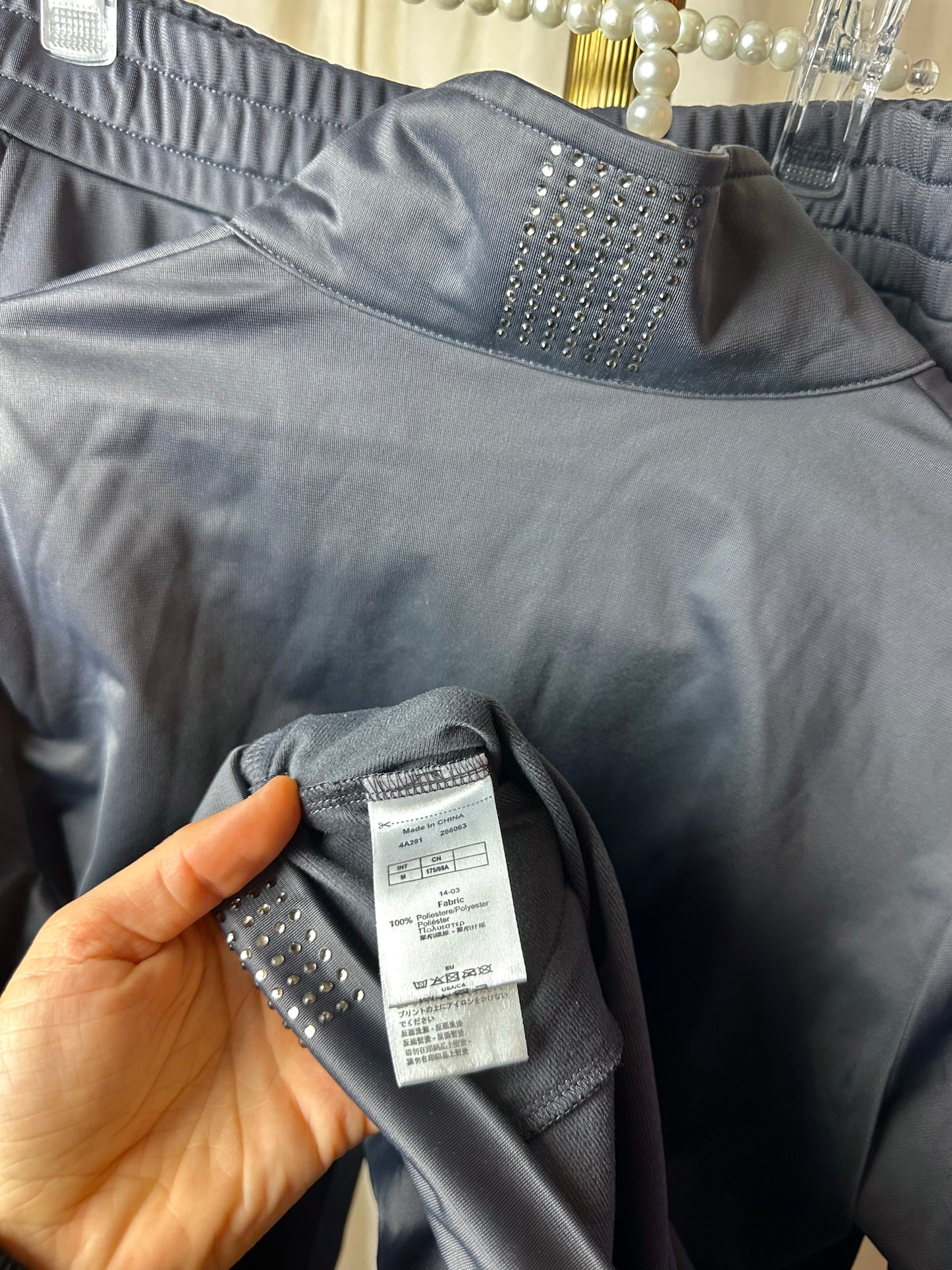 Trainingspak (Vest+Broek) Armani glitters donkergrijs maat M