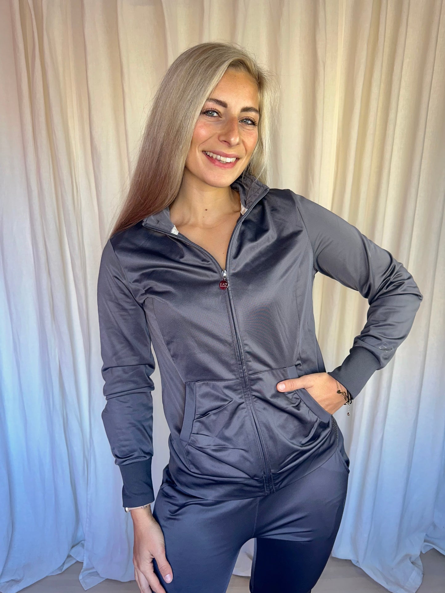 Trainingspak (Vest+Broek) Armani glitters donkergrijs maat M